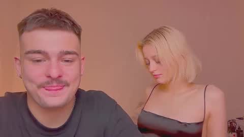 Snapshot of your_molly_mark chatting on October 21, 2025, 5:35 pm your_molly_mark online show from October 21, 2025, 5:35 pm