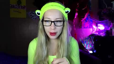 Snapshot of your_psychologist chatting on September 26, 2025, 12:47 am Alice  online show from September 26, 2025, 12:47 am