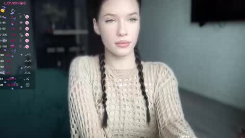 Snapshot of your_sweet_angel_ chatting on February 11, 2025, 10:48 am Mia  online show from February 11, 2025, 10:48 am