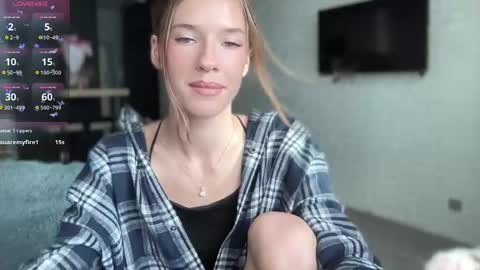 Snapshot of your_sweet_angel_ chatting on October 3, 2025, 1:19 pm Mia  online show from October 3, 2025, 1:19 pm