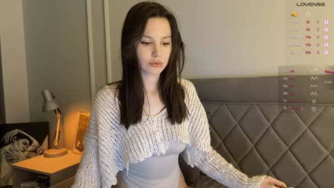 Snapshot of yourher0in chatting on December 29, 2024, 10:23 am Aida online show from December 29, 2024, 10:23 am