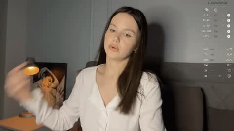 Snapshot of yourher0in chatting on January 20, 2025, 2:46 pm Aida online show from January 20, 2025, 2:46 pm