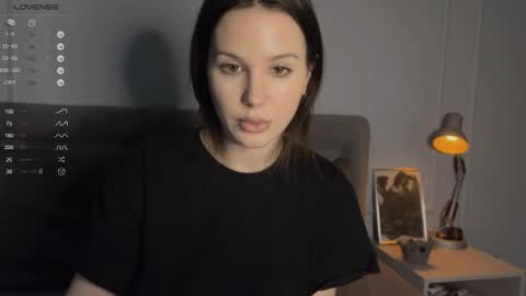 Snapshot of yourher0in chatting on February 16, 2025, 5:26 pm Aida online show from February 16, 2025, 5:26 pm