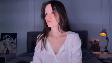 Snapshot of yourher0in chatting on February 27, 2025, 4:21 pm Aida online show from February 27, 2025, 4:21 pm