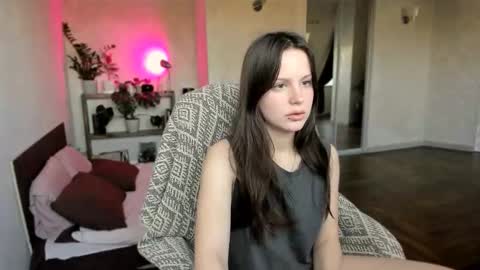 Snapshot of yourher0in chatting on September 11, 2025, 11:21 am Aida online show from September 11, 2025, 11:21 am