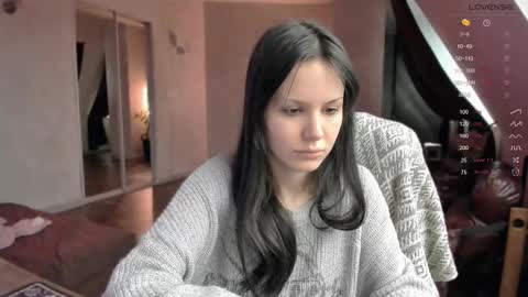 Snapshot of yourher0in chatting on September 28, 2025, 10:20 am Aida online show from September 28, 2025, 10:20 am