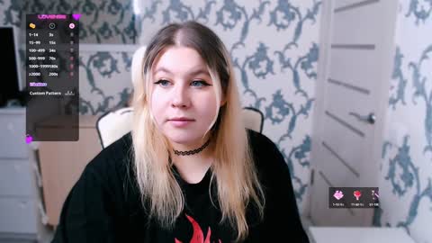 Snapshot of yourkarma_2_0 chatting on December 12, 2024, 8:14 am Karma online show from December 12, 2024, 8:14 am