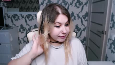 Snapshot of yourkarma_2_0 chatting on January 6, 2025, 10:02 am Karma online show from January 6, 2025, 10:02 am