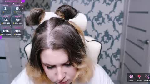 Snapshot of yourkarma_2_0 chatting on March 12, 2025, 9:12 am Karma online show from March 12, 2025, 9:12 am