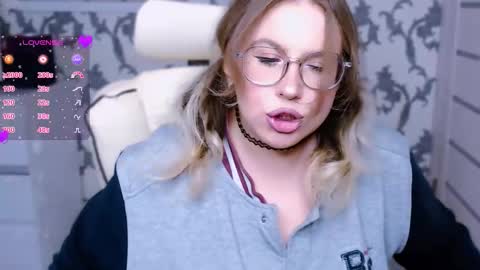 Snapshot of yourkarma_2_0 chatting on September 26, 2025, 10:19 am Karma online show from September 26, 2025, 10:19 am