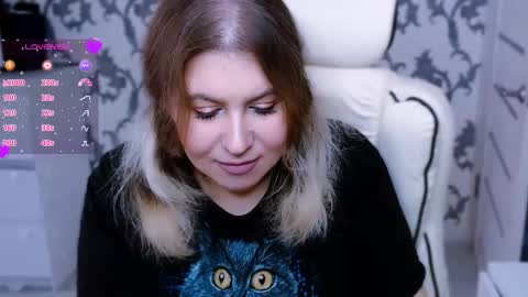 Snapshot of yourkarma_2_0 chatting on September 30, 2025, 11:37 am Karma online show from September 30, 2025, 11:37 am