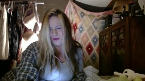 yourmomma999 online show from March 11, 2025, 3:59 am