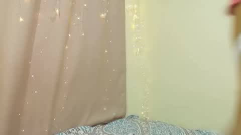 Snapshot of yoursexy18lover chatting on October 2, 2025, 6:42 am Lina and roberth online show from October 2, 2025, 6:42 am