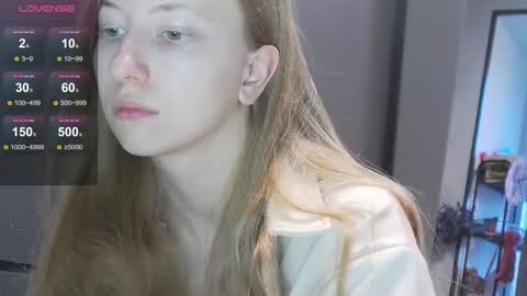 yuki_bloom online show from October 23, 2025, 8:46 am