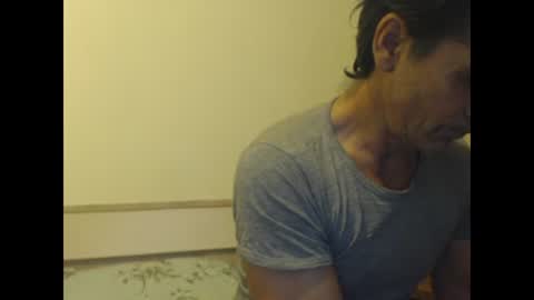 Snapshot of yvesstorm5 chatting on January 5, 2025, 3:45 pm yvesstorm5 online show from January 5, 2025, 3:45 pm