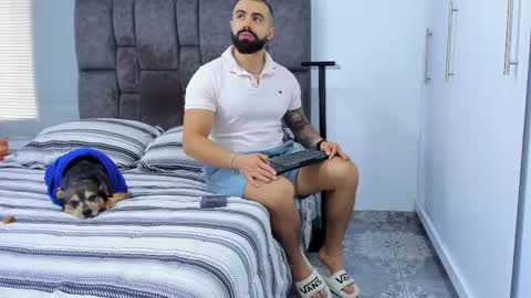 Snapshot of zack_froone chatting on October 6, 2025, 3:20 pm Richard online show from October 6, 2025, 3:20 pm
