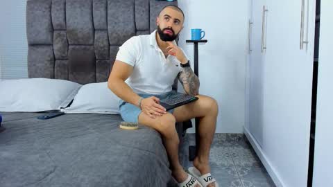 Snapshot of zack_froone chatting on October 11, 2025, 5:00 pm Richard online show from October 11, 2025, 5:00 pm