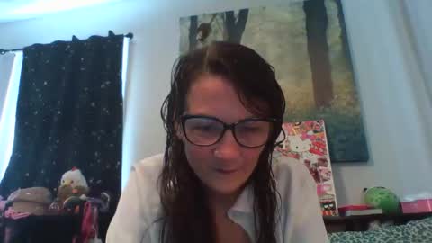 Snapshot of zaddyslilslutbucket chatting on September 9, 2025, 3:55 pm zaddyslilslutbucket online show from September 9, 2025, 3:55 pm