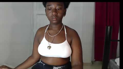 Snapshot of zahhysims chatting on February 3, 2025, 11:20 am zahhy online show from February 3, 2025, 11:20 am