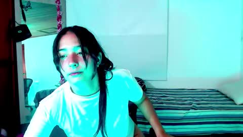Snapshot of zainasiddiqui chatting on October 27, 2025, 1:48 pm Zaina online show from October 27, 2025, 1:48 pm