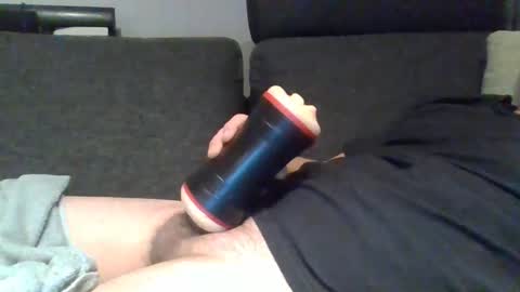 Snapshot of zakksten chatting on October 23, 2025, 10:19 pm Zakk online show from October 23, 2025, 10:19 pm