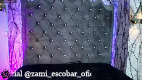   online show from September 22, 2025, 8:33 pm