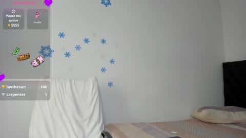 Snapshot of zandra_kiman chatting on December 20, 2024, 8:01 pm Zandra online show from December 20, 2024, 8:01 pm