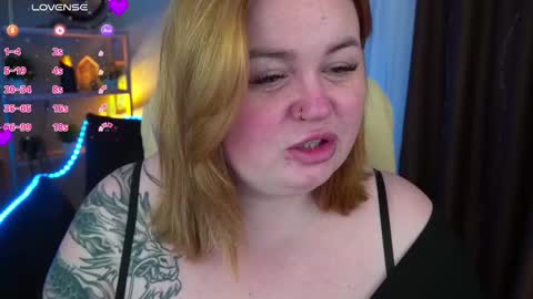 Snapshot of zarareign_ chatting on March 7, 2025, 1:31 am Lola online show from March 7, 2025, 1:31 am