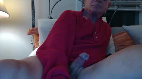 Snapshot of zedman521 chatting on December 7, 2024, 11:29 am zedman521 online show from December 7, 2024, 11:29 am