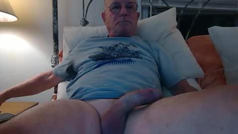 Snapshot of zedman521 chatting on October 31, 2025, 11:00 am zedman521 online show from October 31, 2025, 11:00 am