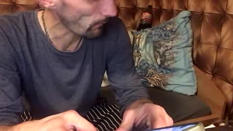 Snapshot of zervale chatting on December 5, 2024, 9:39 pm zervale online show from December 5, 2024, 9:39 pm