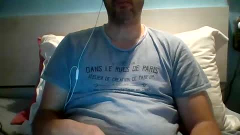 Snapshot of zeus00811 chatting on October 28, 2025, 5:33 am zeus online show from October 28, 2025, 5:33 am