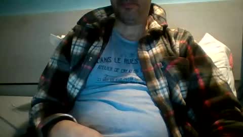 Snapshot of zeus00811 chatting on October 30, 2025, 6:15 am zeus online show from October 30, 2025, 6:15 am