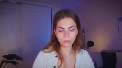 Snapshot of zlicious chatting on October 27, 2025, 9:41 pm Zara Join next live at 5PM EST online show from October 27, 2025, 9:41 pm