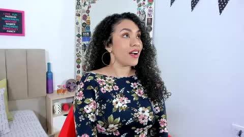 Snapshot of zoe_gruber chatting on January 22, 2025, 12:27 am Zoe Gruber online show from January 22, 2025, 12:27 am