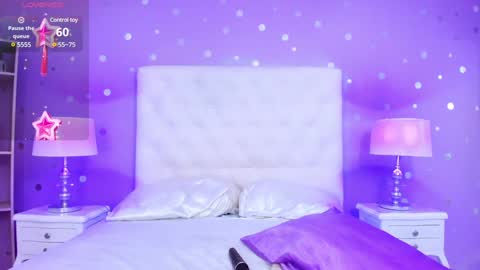 Snapshot of zoe_kravitx chatting on January 18, 2025, 9:56 am CAMILA online show from January 18, 2025, 9:56 am