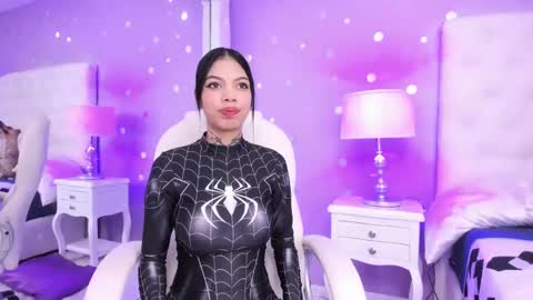 Snapshot of zoe_kravitx chatting on January 22, 2025, 8:51 am CAMILA online show from January 22, 2025, 8:51 am