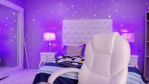 Snapshot of zoe_kravitx chatting on January 27, 2025, 12:58 pm CAMILA online show from January 27, 2025, 12:58 pm