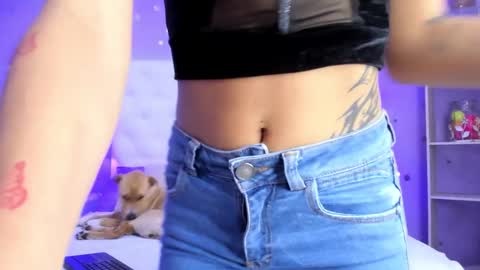 Snapshot of zoe_kravitx chatting on February 1, 2025, 4:24 am CAMILA online show from February 1, 2025, 4:24 am