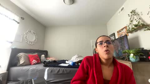 LovelyLatin25 online show from October 3, 2025, 3:20 pm