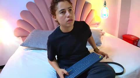 Snapshot of zukulankurozaki chatting on November 9, 2025, 4:55 am Zukulan online show from November 9, 2025, 4:55 am