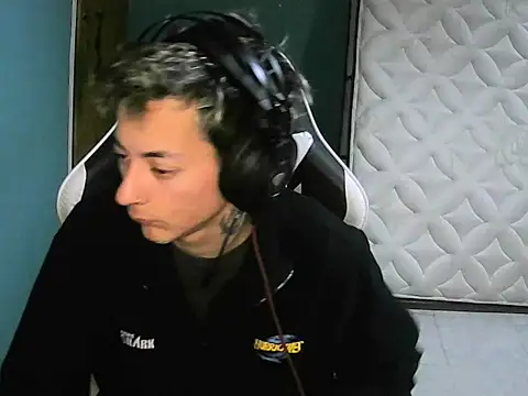 Snapshot of Jughead_16 chatting on September 21, 2025, 2:35 am Jughead 16 online show from September 21, 2025, 2:35 am