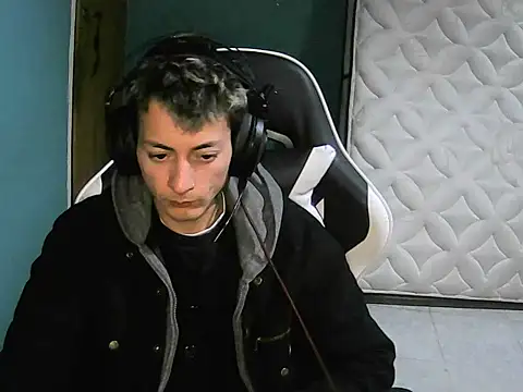 Snapshot of Jughead_16 chatting on September 21, 2025, 10:33 pm Jughead 16 online show from September 21, 2025, 10:33 pm