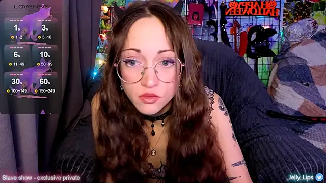 Snapshot of ServantBrook chatting on November 4, 2025, 5:28 am ServantBrook online show from November 4, 2025, 5:28 am