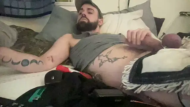 Snapshot of Fr4nk1eFFuxxx chatting on October 5, 2025, 2:32 am Fr4nk1eFFuxxx online show from October 5, 2025, 2:32 am