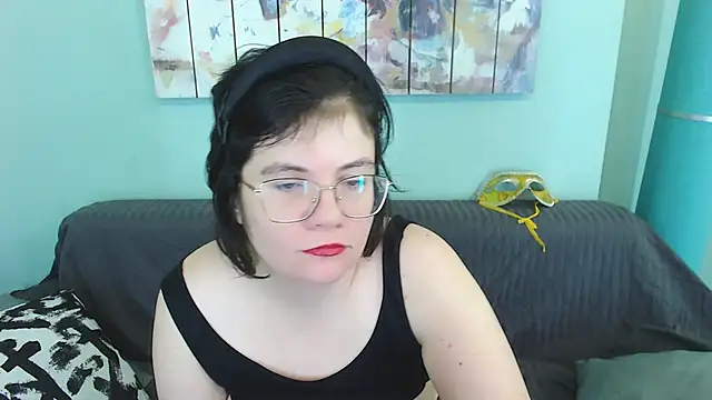 Snapshot of EverlyRays chatting on February 18, 2025, 7:09 pm EverlyRays online show from February 18, 2025, 7:09 pm