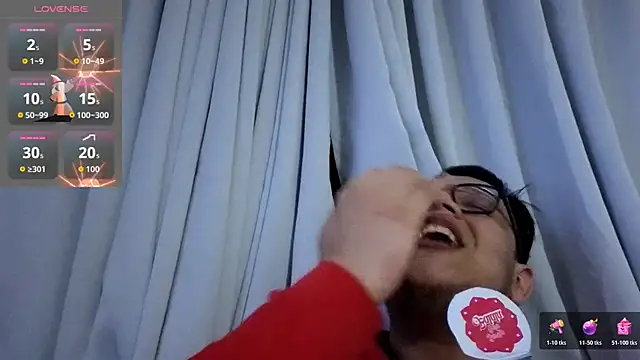 Snapshot of batman2433 chatting on October 30, 2025, 12:34 am batman2433 online show from October 30, 2025, 12:34 am