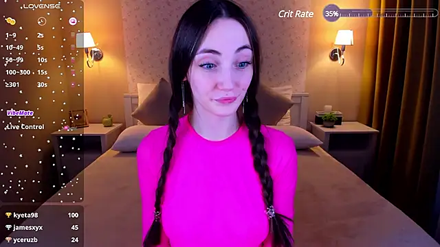 Snapshot of Lexi_Split chatting on December 20, 2024, 11:54 am Lexi Split online show from December 20, 2024, 11:54 am