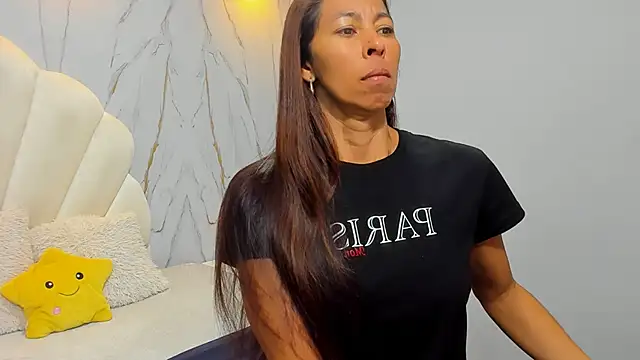 Snapshot of Rosalinda_Cortez chatting on December 5, 2024, 3:50 pm Rosalinda Cortez online show from December 5, 2024, 3:50 pm