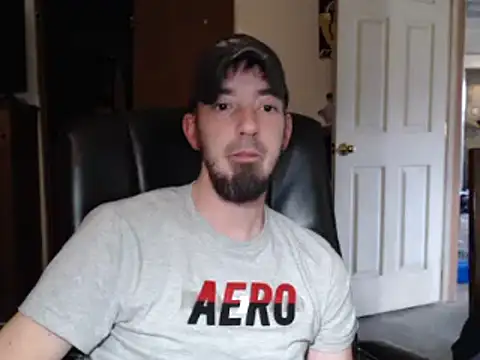 Snapshot of pensguy30 chatting on December 29, 2024, 3:35 pm pensguy30 online show from December 29, 2024, 3:35 pm